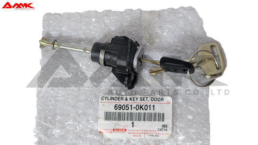 TOYOTA CYLINDER & KEY SET, DOOR LOCK, RH 69051-0K011